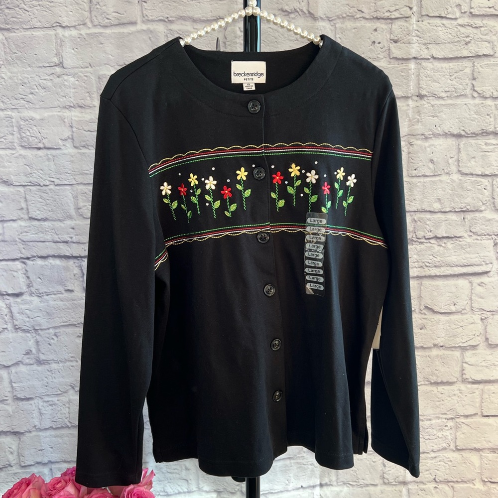 Breckenridge NWT Black Button Down Sweater with Flower Accents - Size LP - Picture 2 of 12